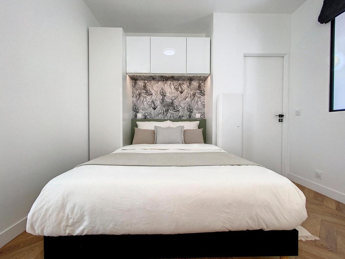 Appartchic - Appartement Standing - Plein Centre & Parking Prive Creon Exterior photo